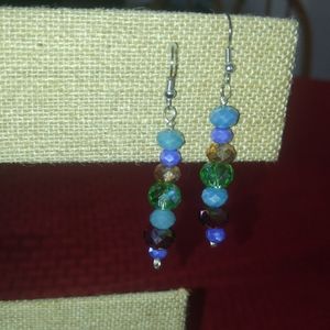 ⬇💲Beaded swarovski look earrings